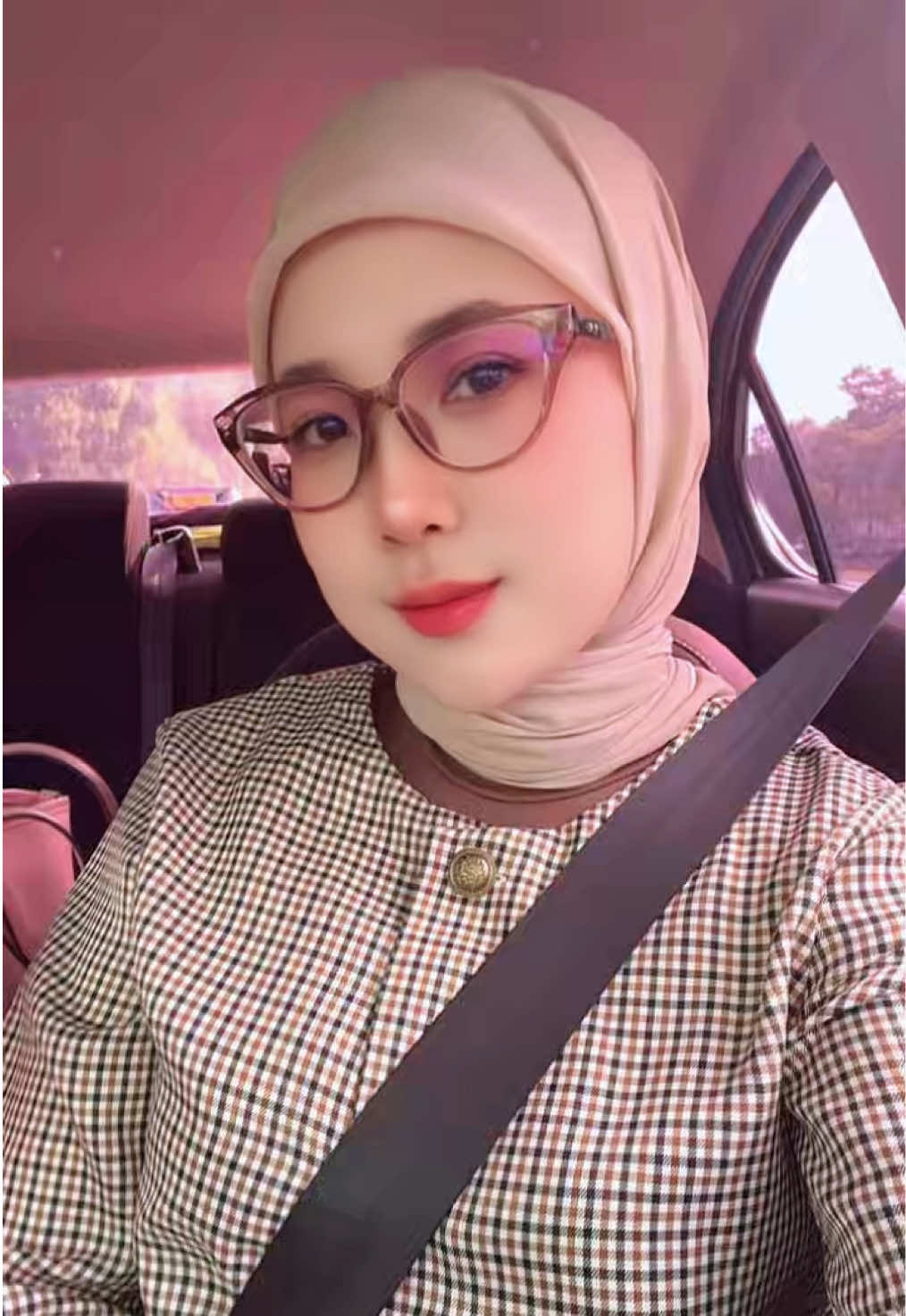 @Hawa Moja🦋