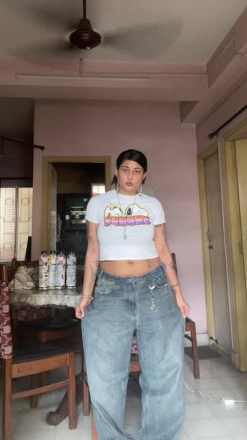 @anushkaswrld