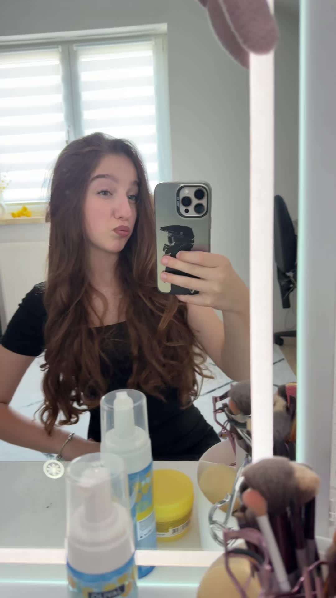 @monika