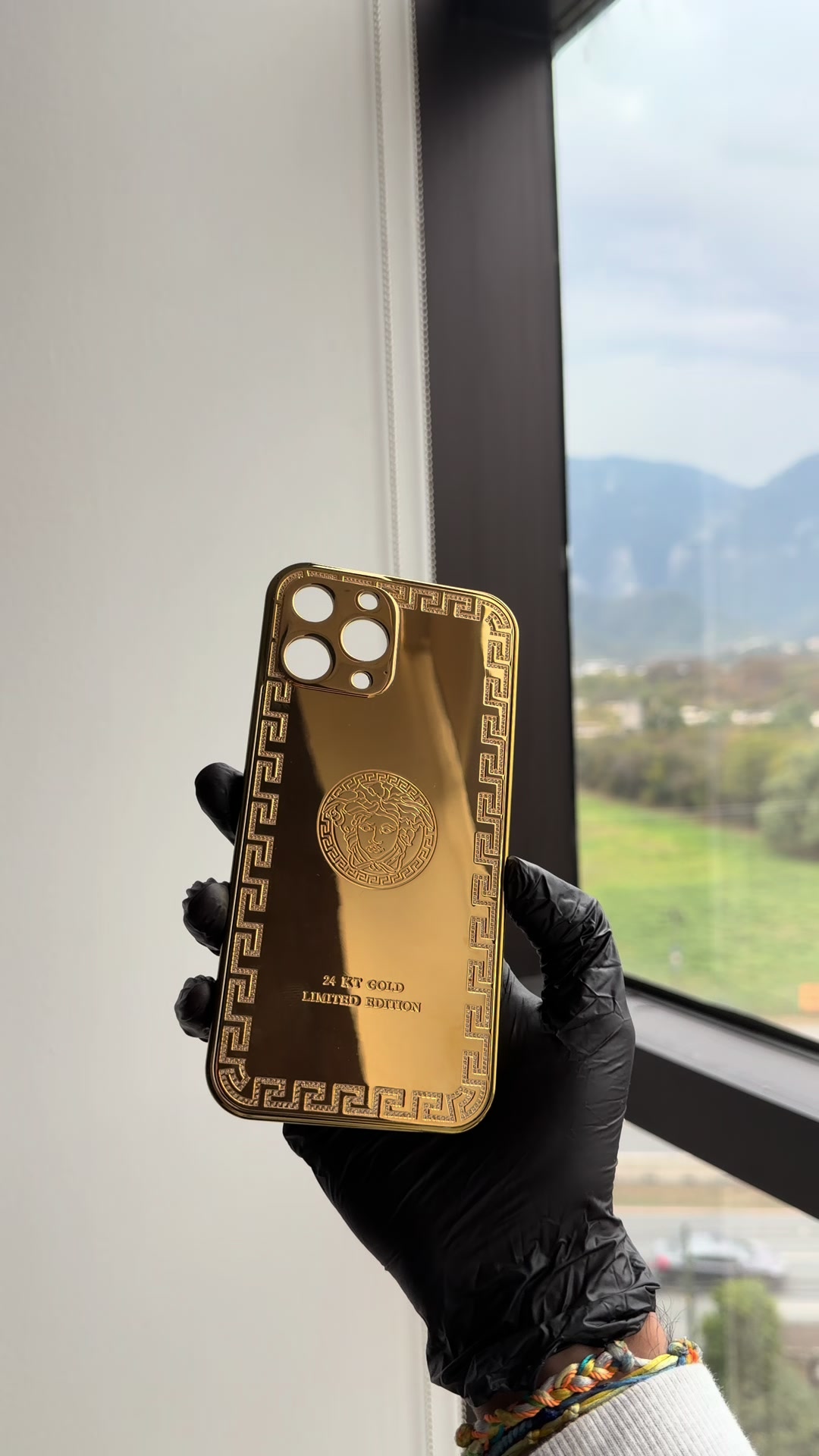 @Luxurycoverco