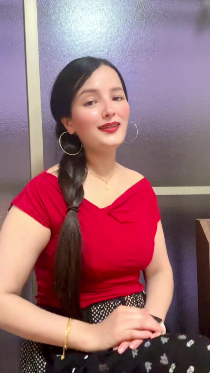 @Poonam bhandari 🌸🫰
