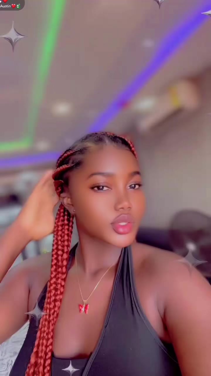 @Um~❤️sexyYhaar💕