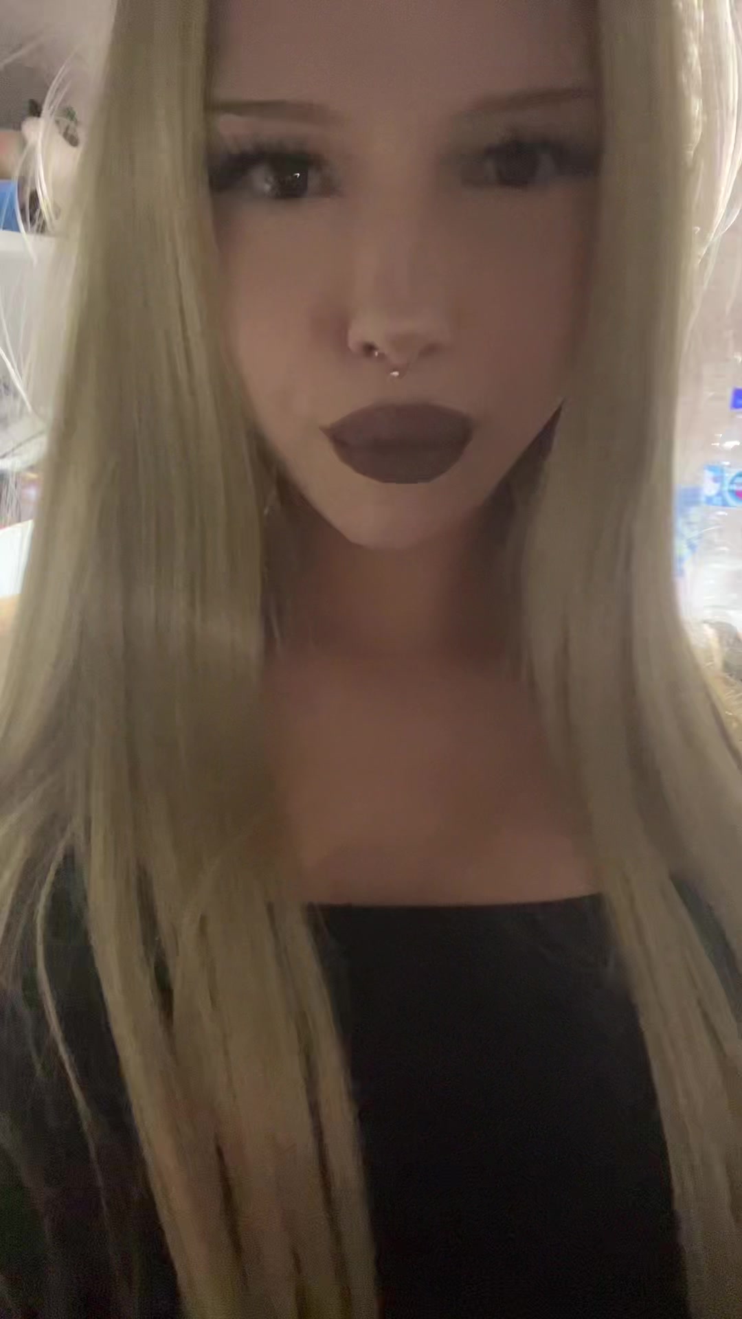 @77//