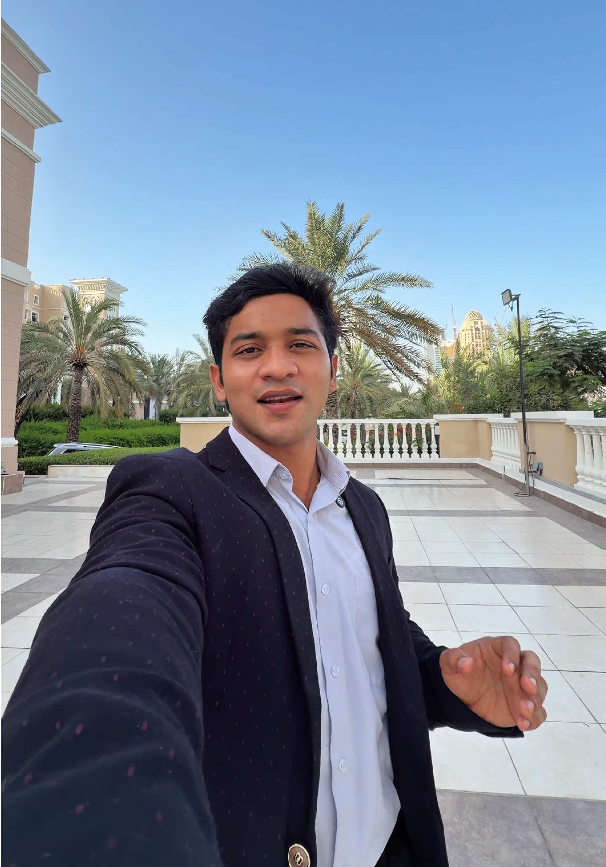 @Arshad Wox - Follow me.!🐝