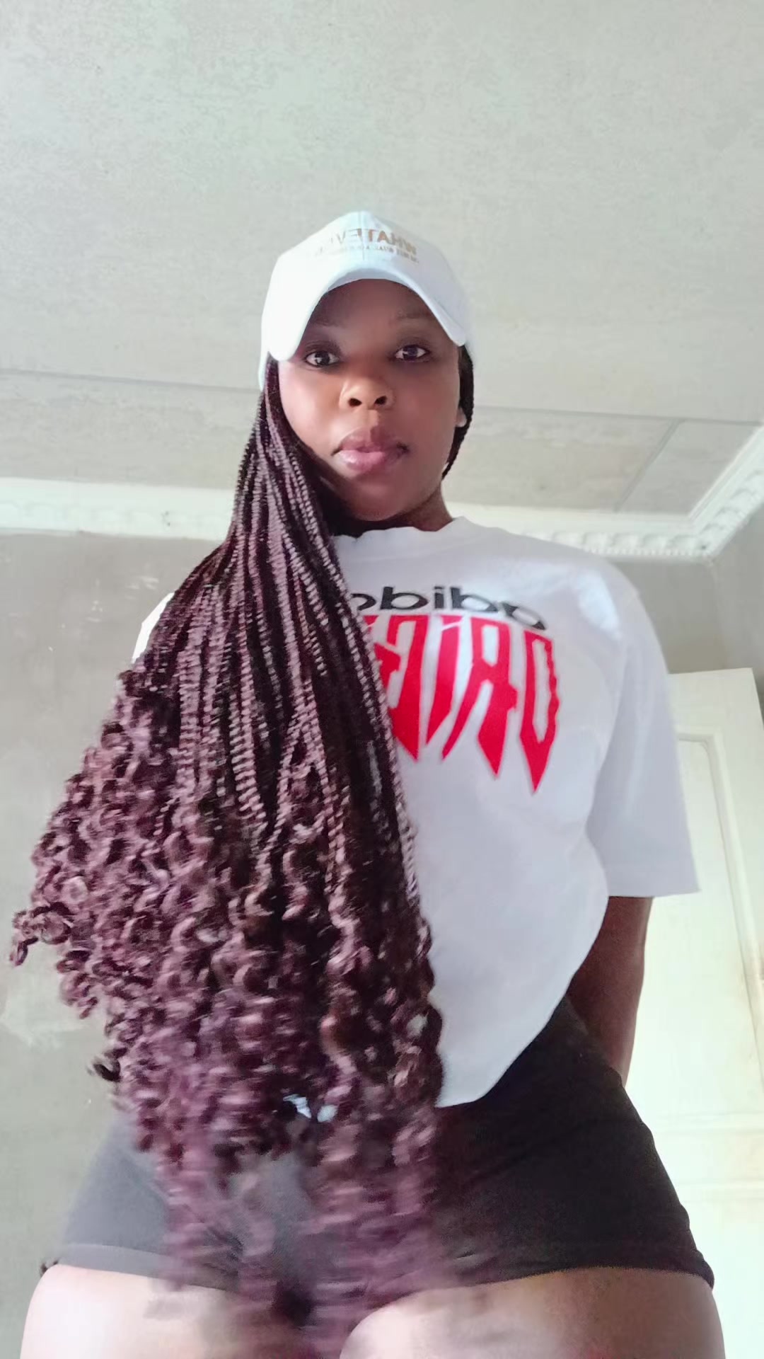 @Nikiwe.