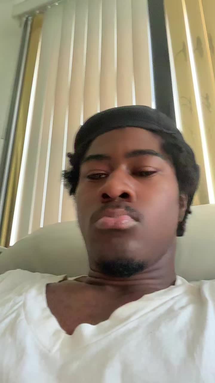 @YOUTUBER BOYYOUTRIPPING Tv