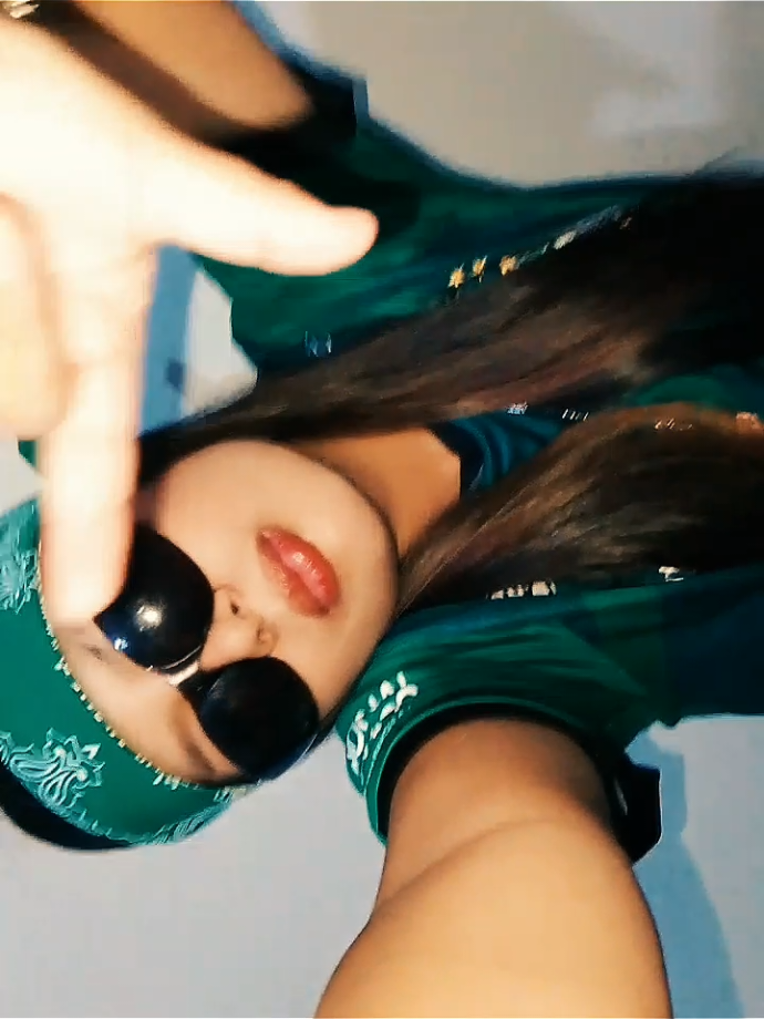 @️★LENY★