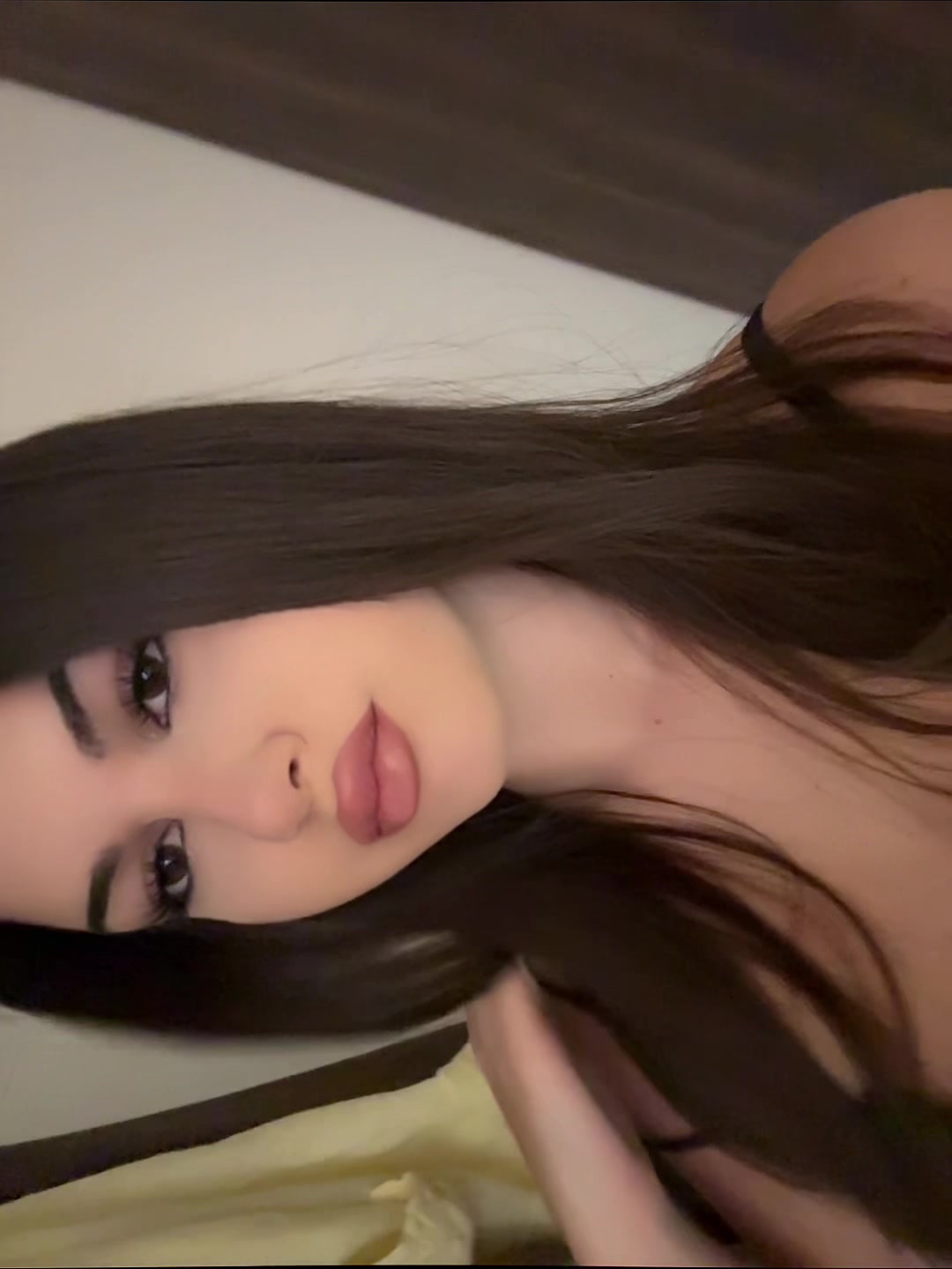 @✭