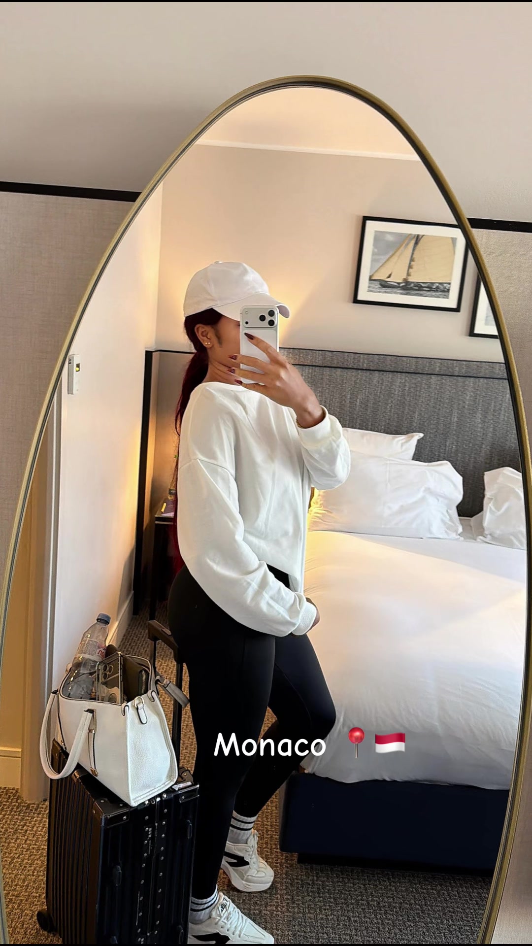 @Bella