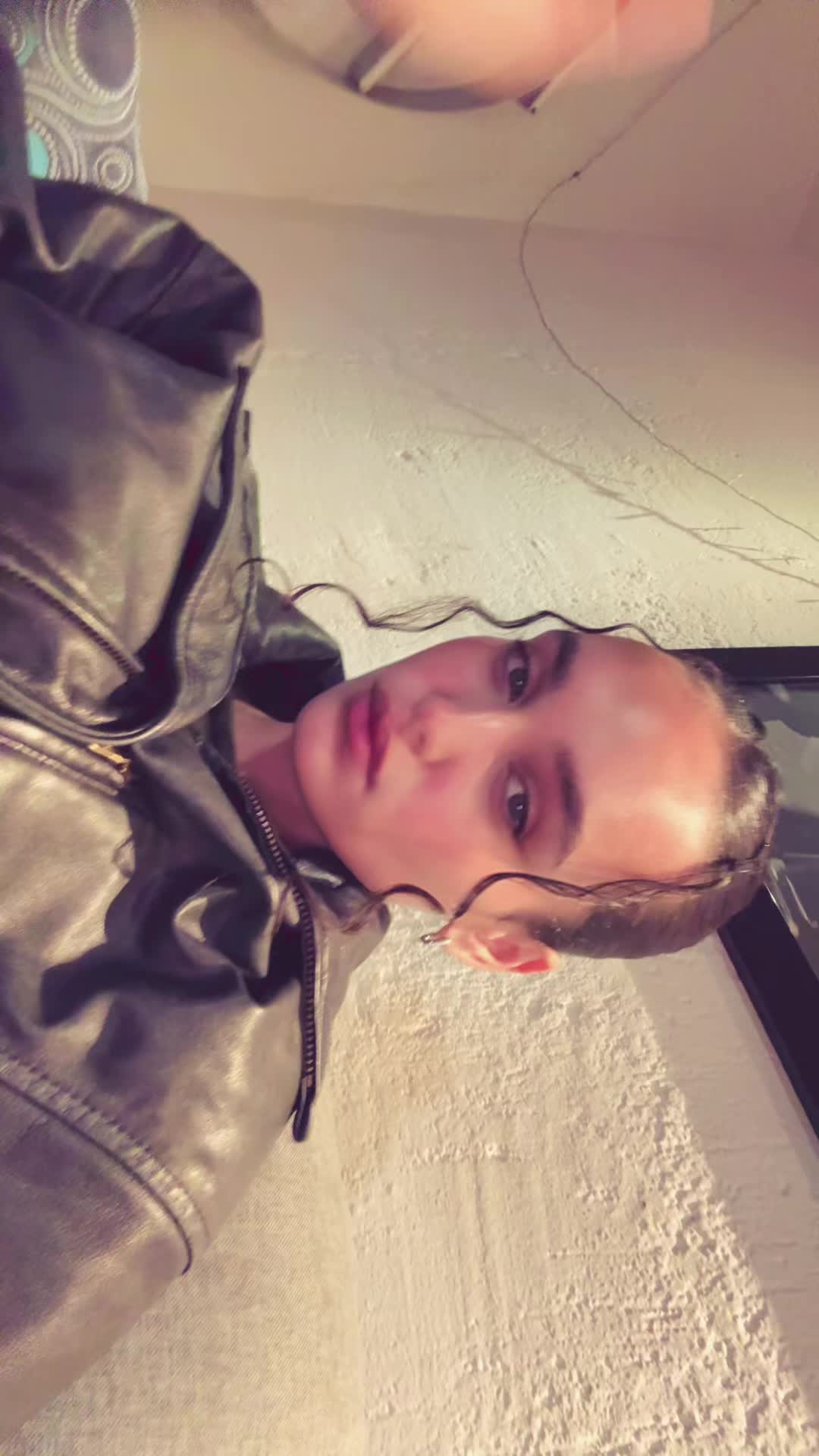 @miawyble