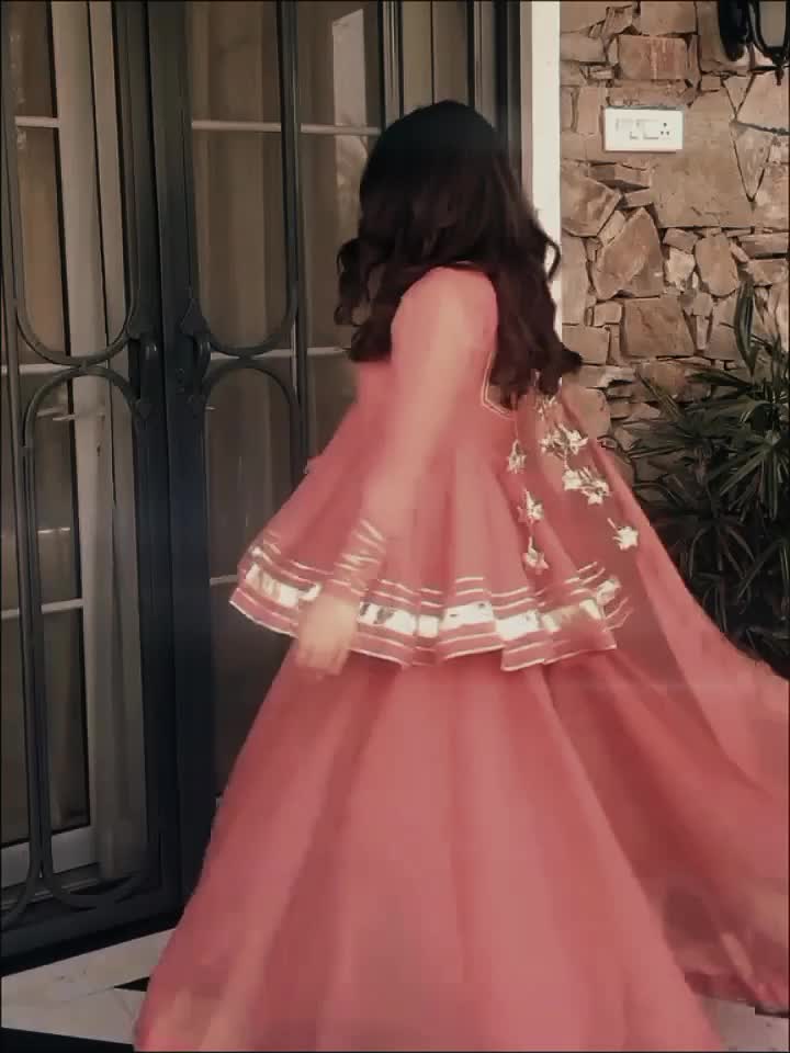 @🦋 ⟡Anaya⟡Kakar⟡