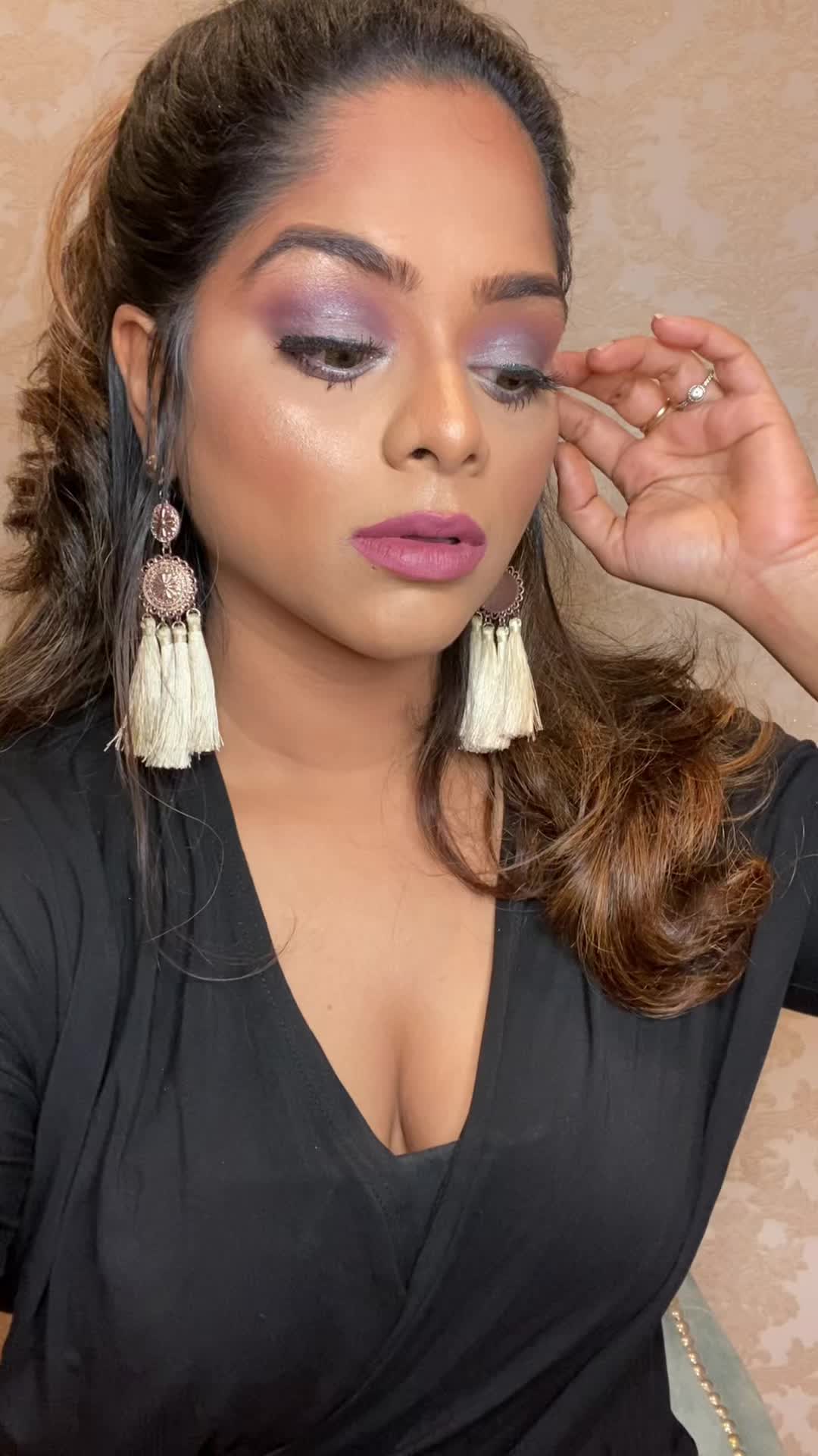 @DhanyaaR