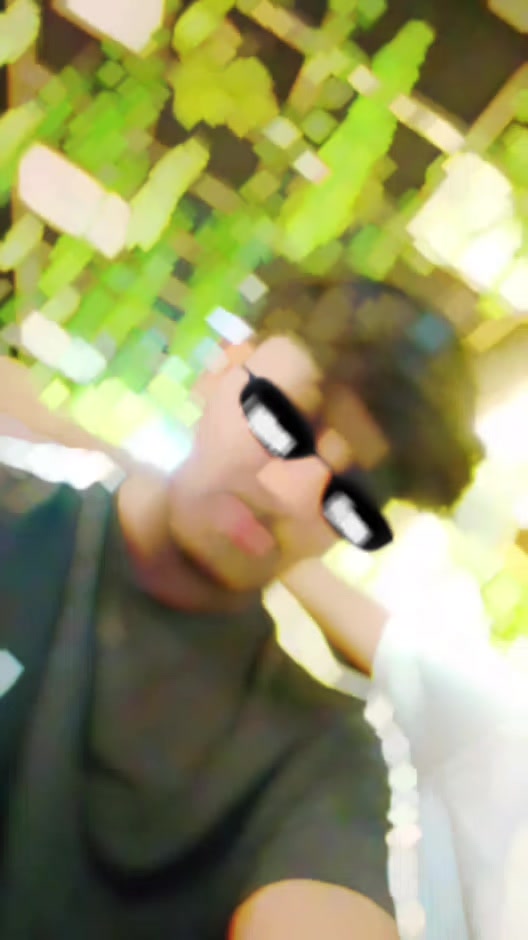 @sharooz