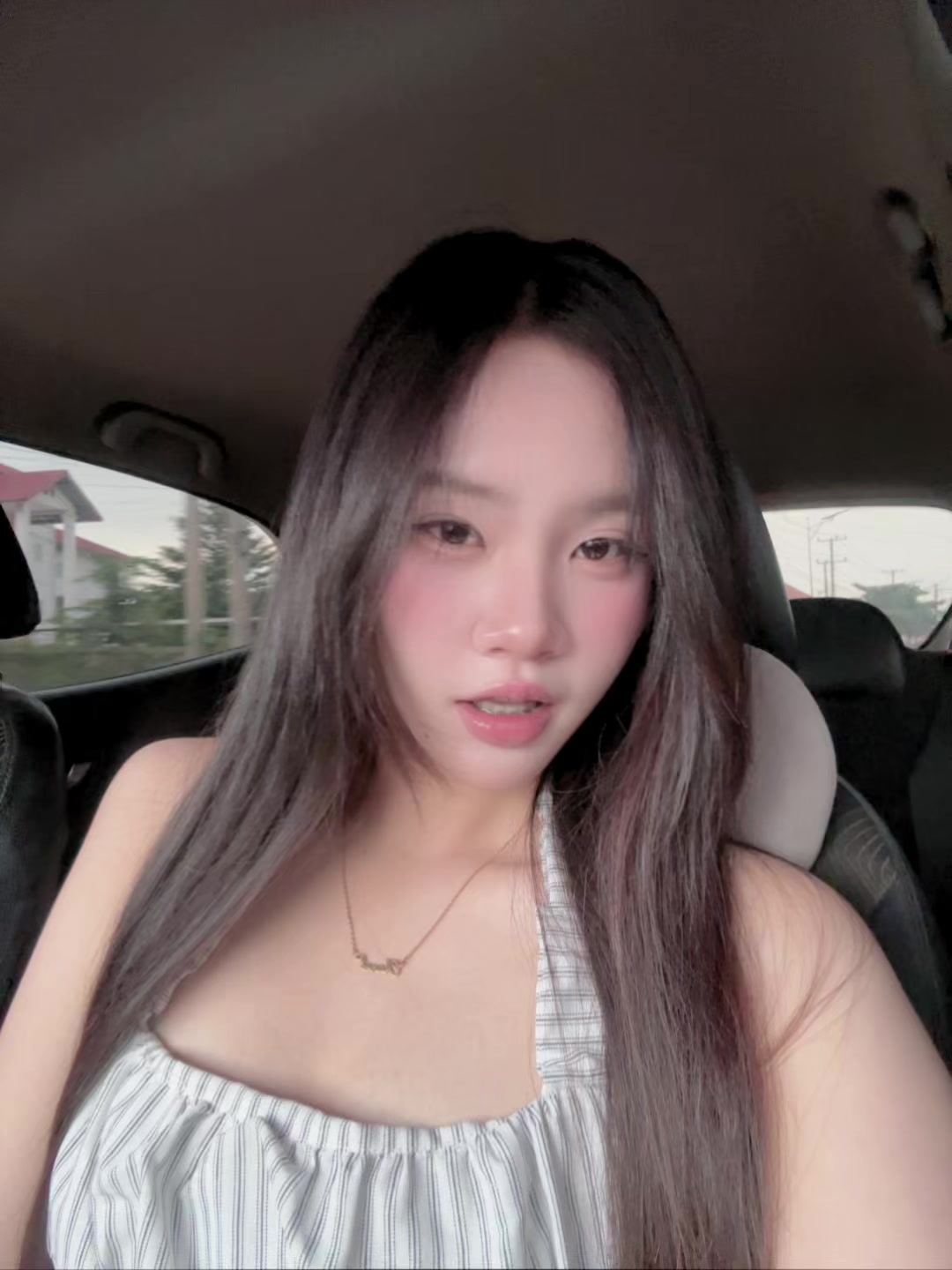@ລາດີ້