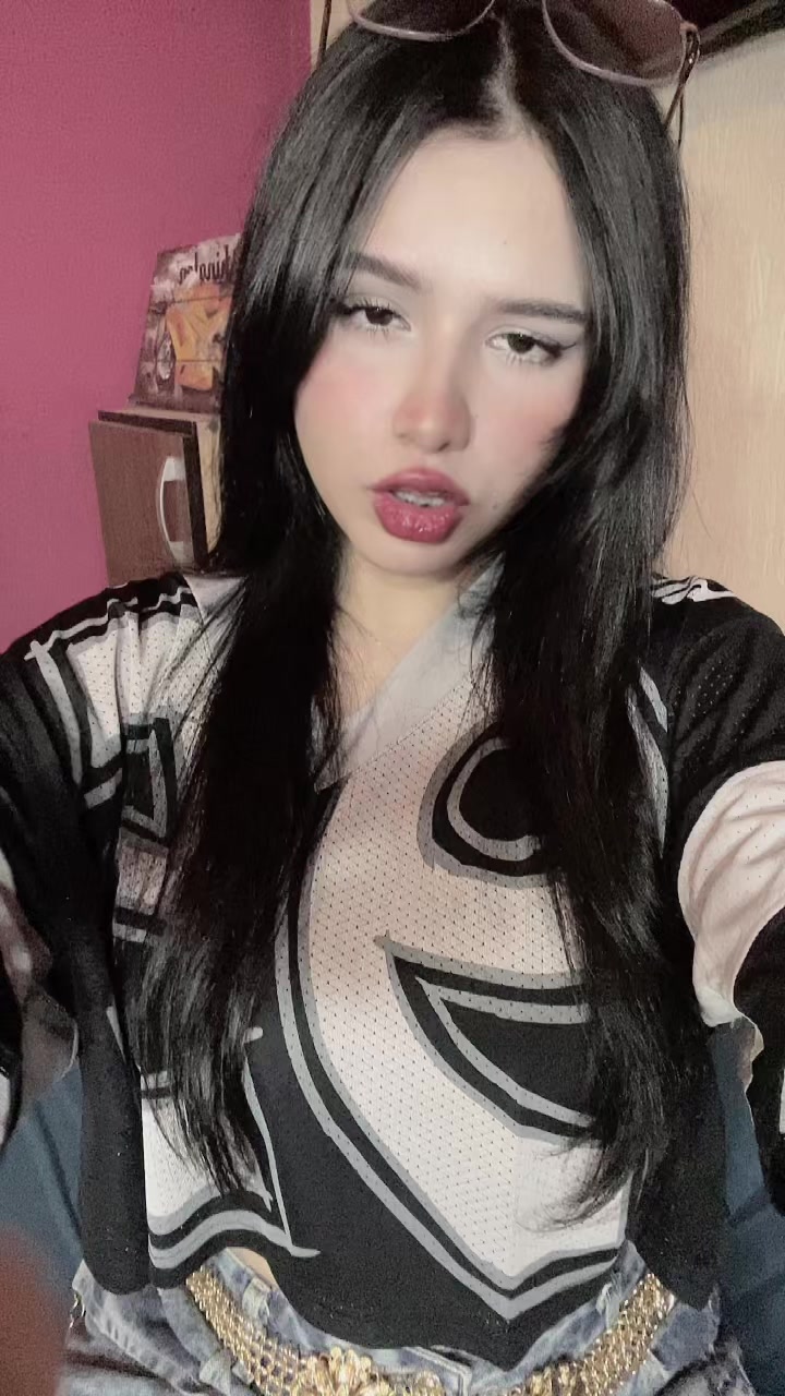 @𝑻𝒐𝒊 🦦