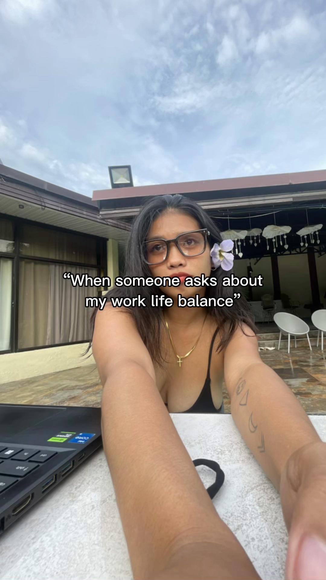 @notmoonic