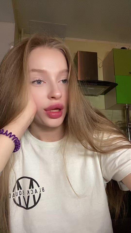 @ElenaLumen✨