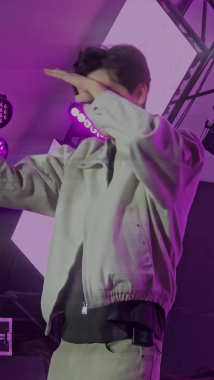 @𝐬𝐛.𝐳𝐡𝐚𝐧𝐞𝐤