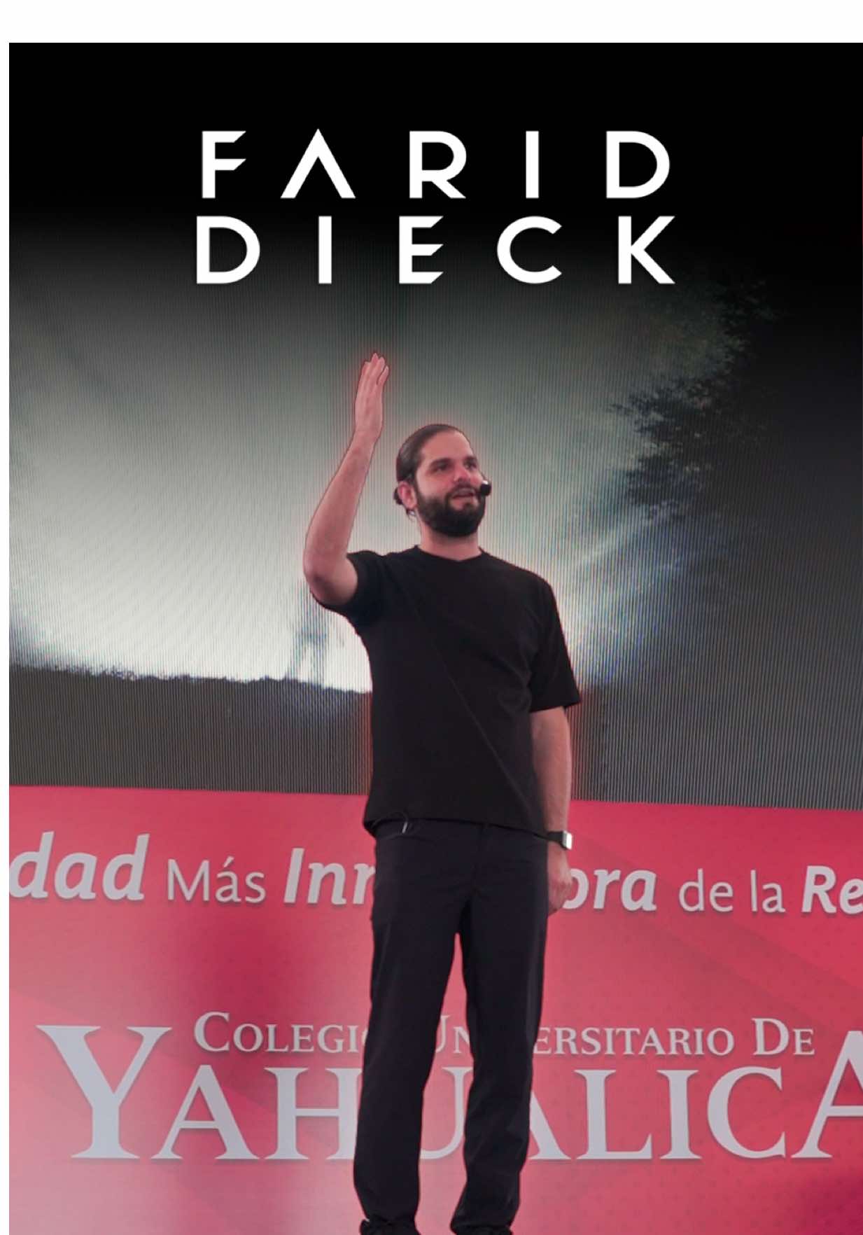 @Universidad  De Yahualica