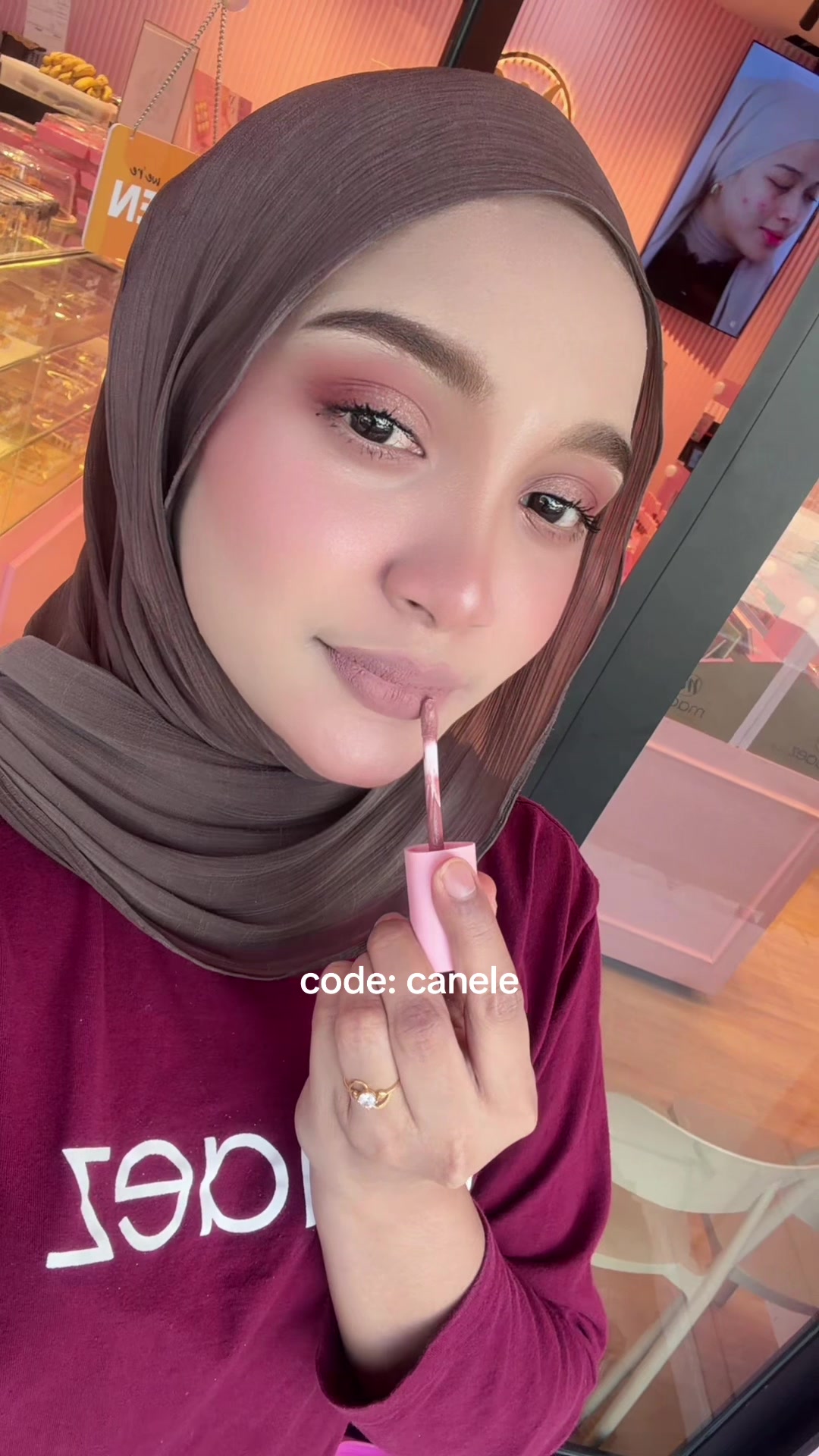@maaezcosmetics