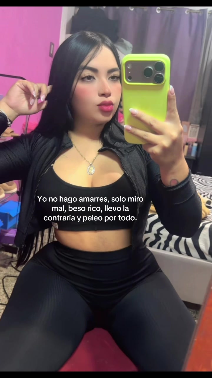 @👑𝓔𝓶𝓮𝓵𝔂 𝓡𝓮𝔂𝓮𝓼💋