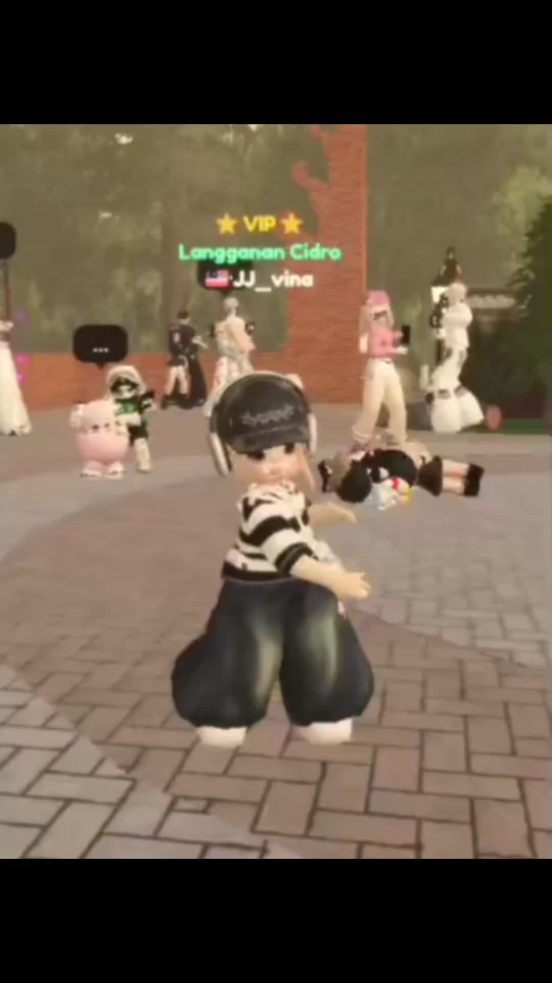 @⠀⎈⃯𝖛𝖎𝖓𝖆✌