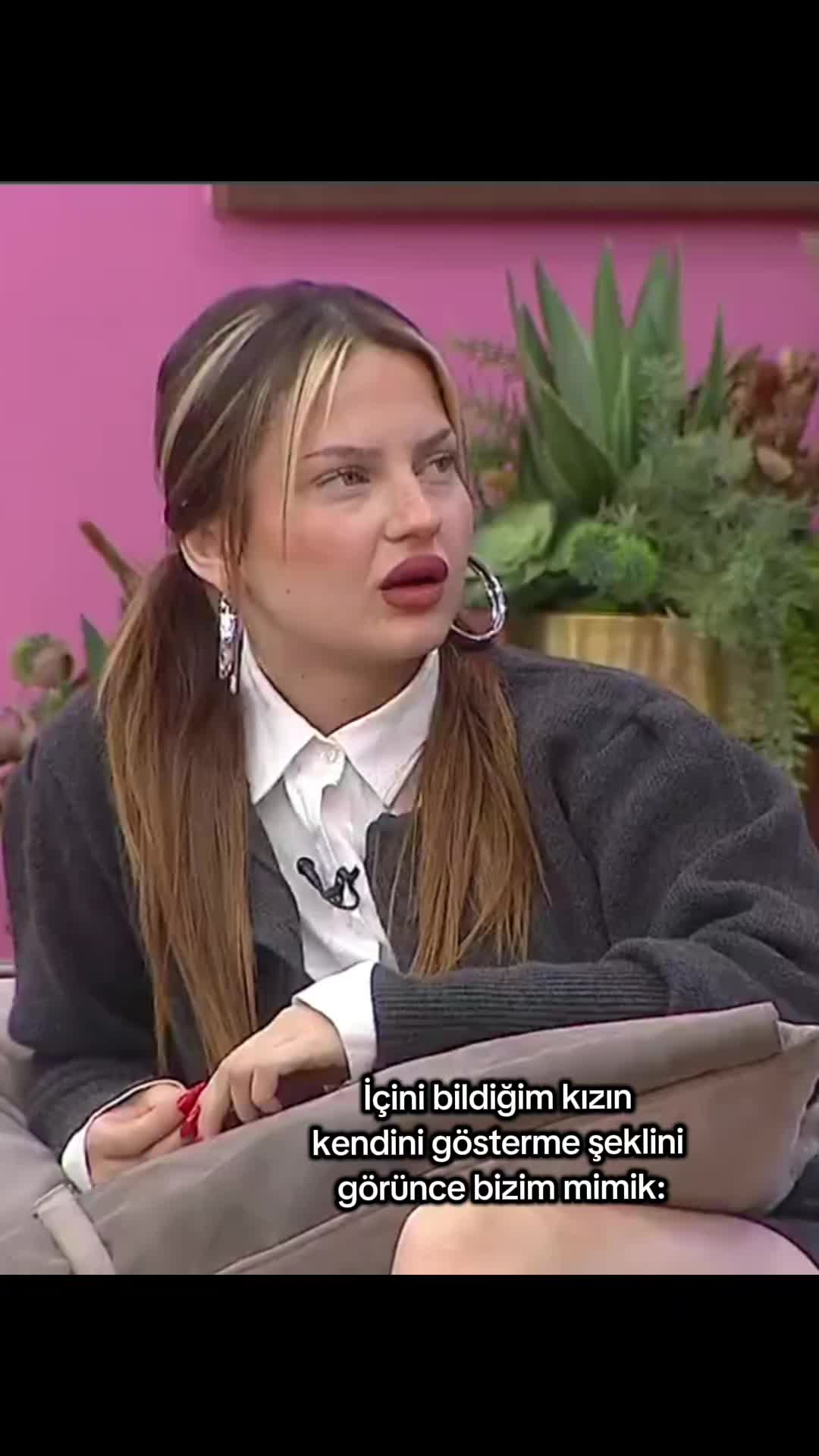 @Zzeynepeyl&uuml;l.e