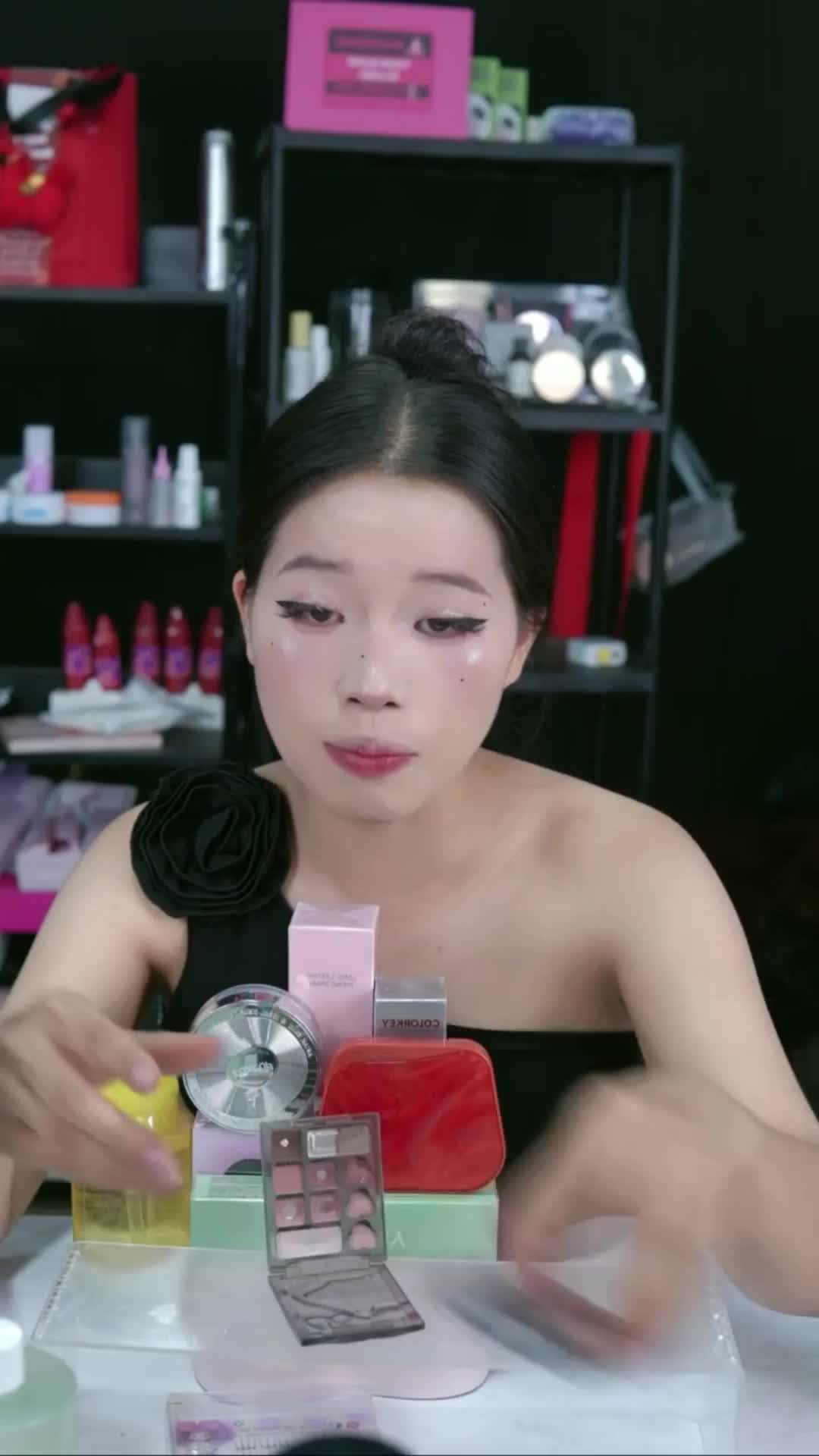 @Vàng Thị Solai