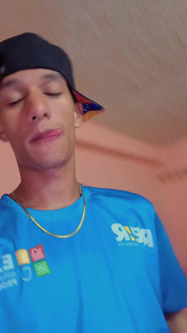 @Alejxx🖤