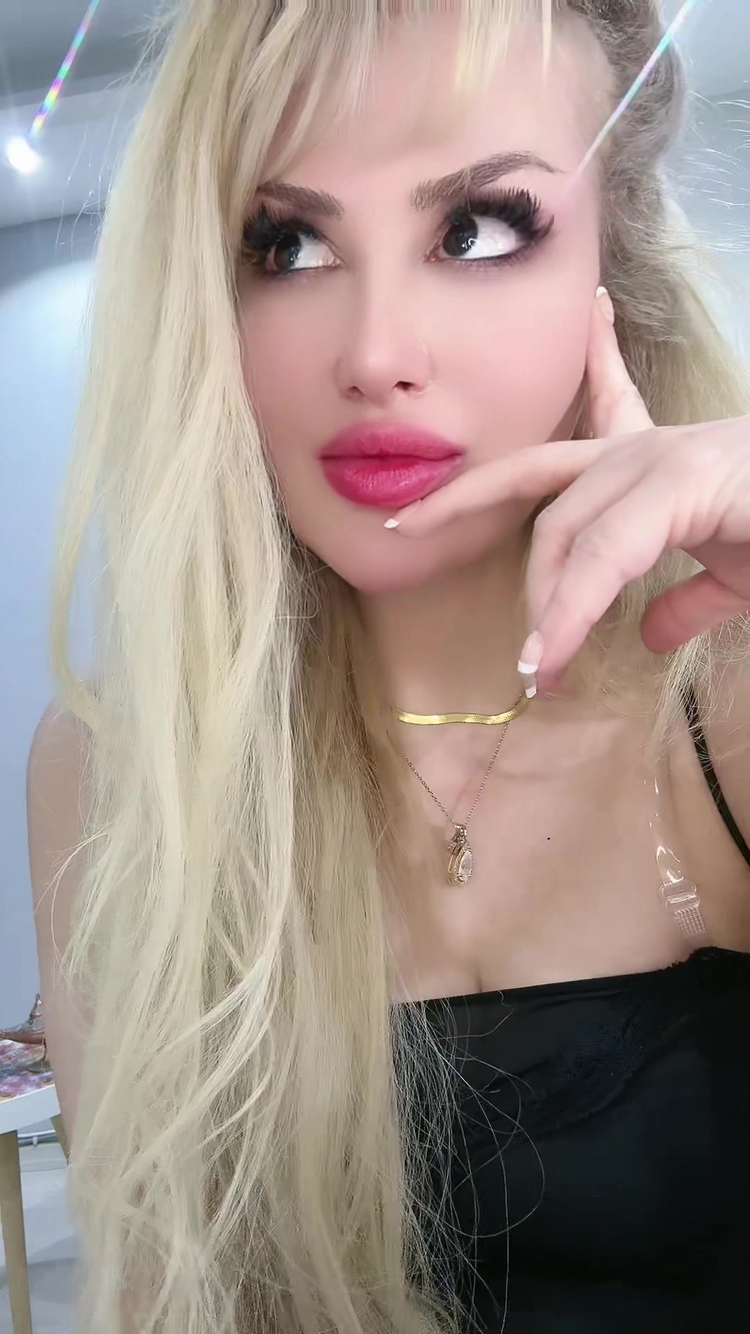 @Ayşegül