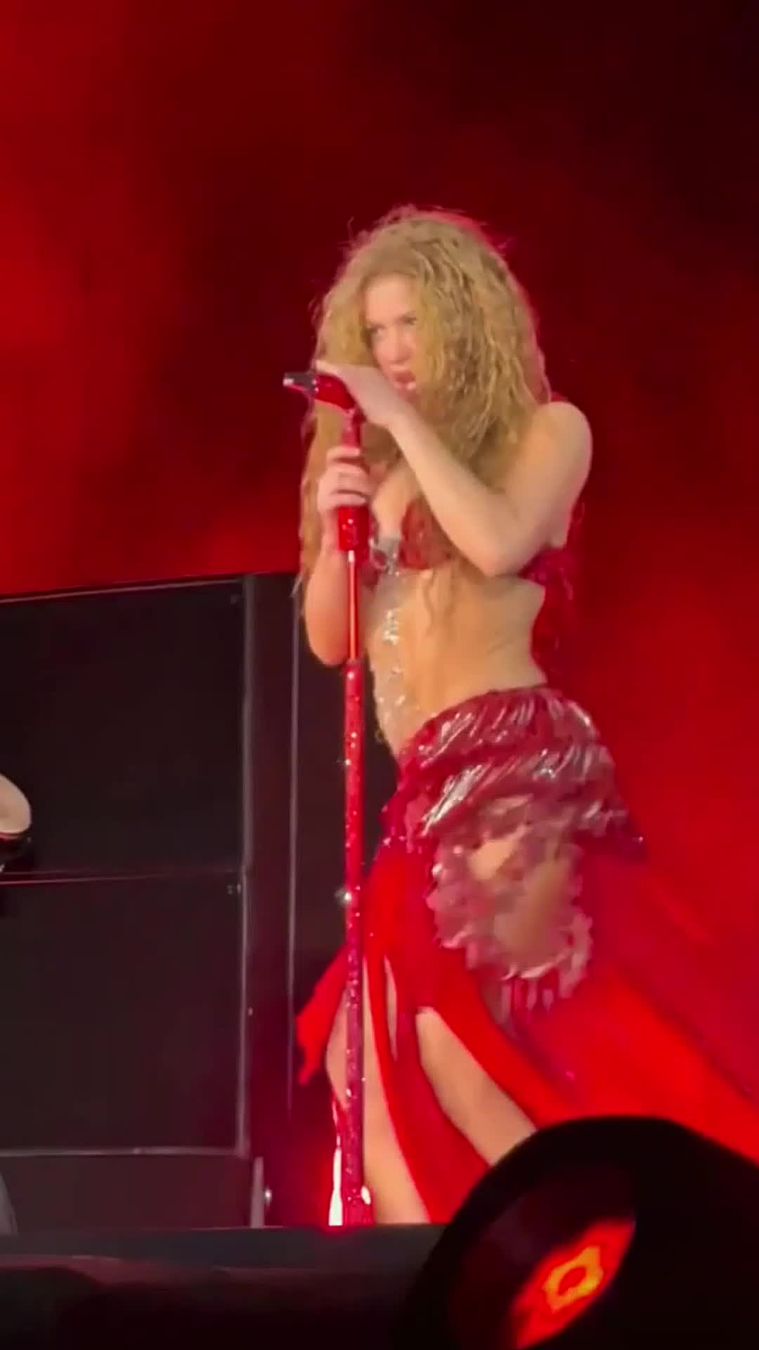@ShakiraSquad
