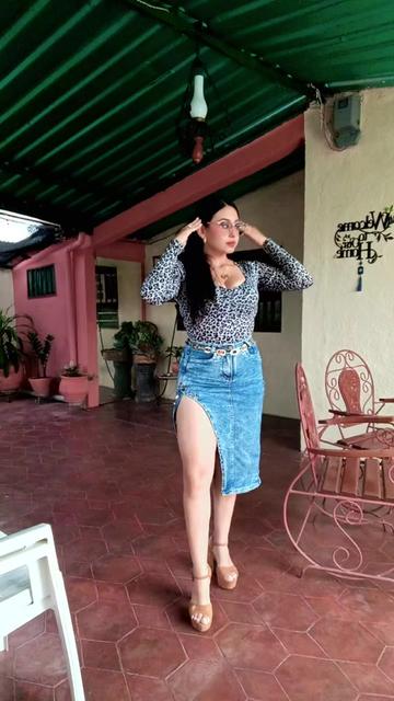 @Leonela Viloria👑