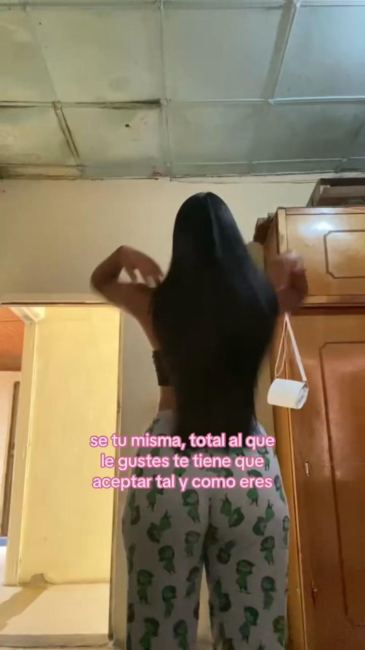 @nikiigomez