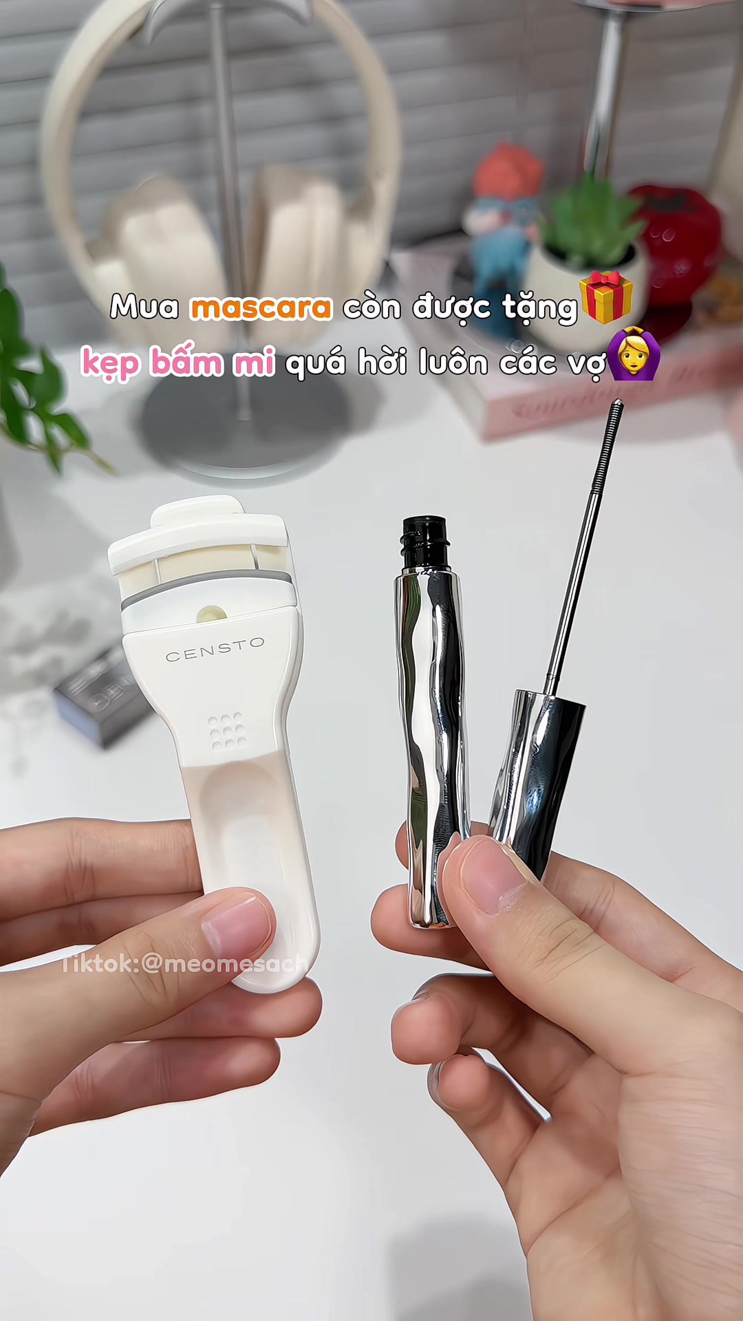 @Mèo Mê Sách