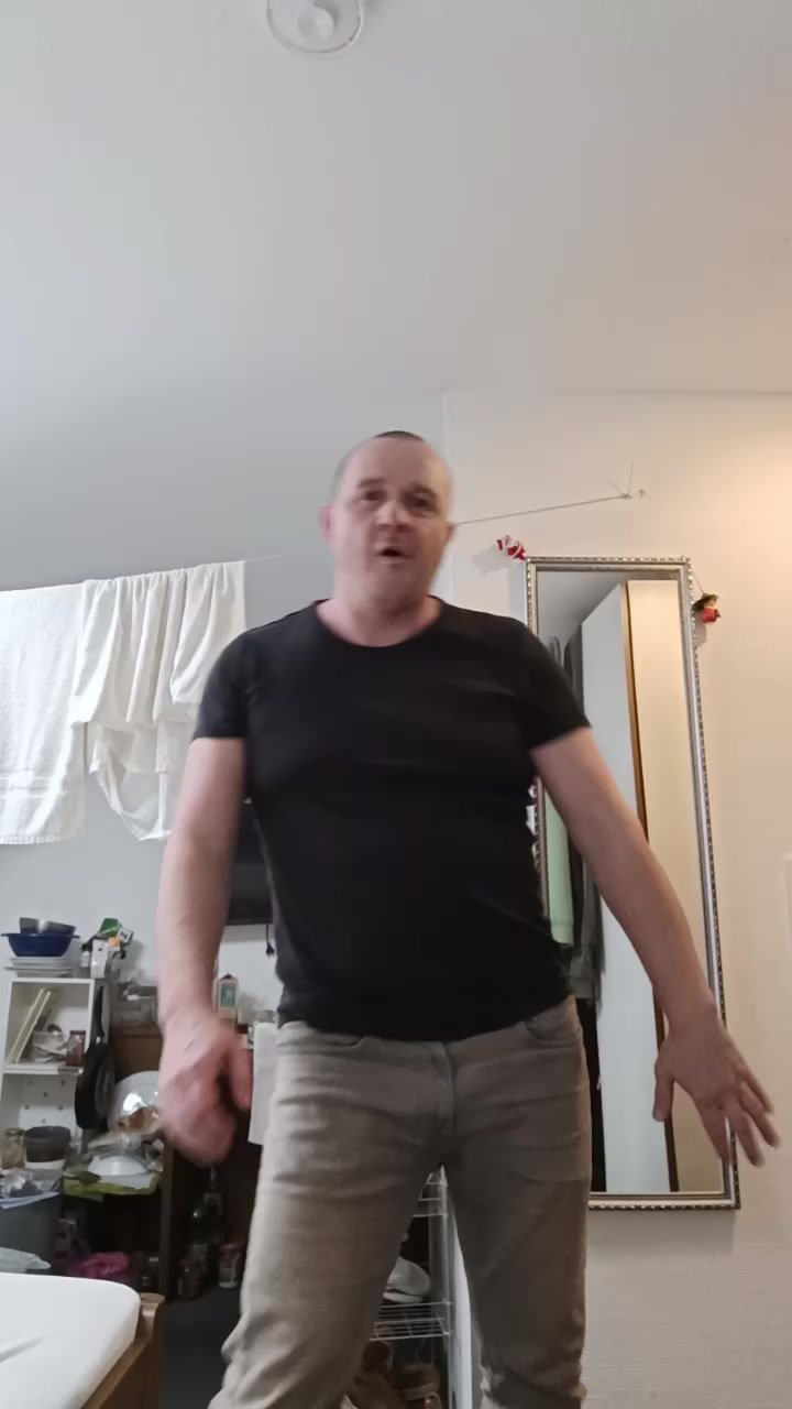 @iQ1q