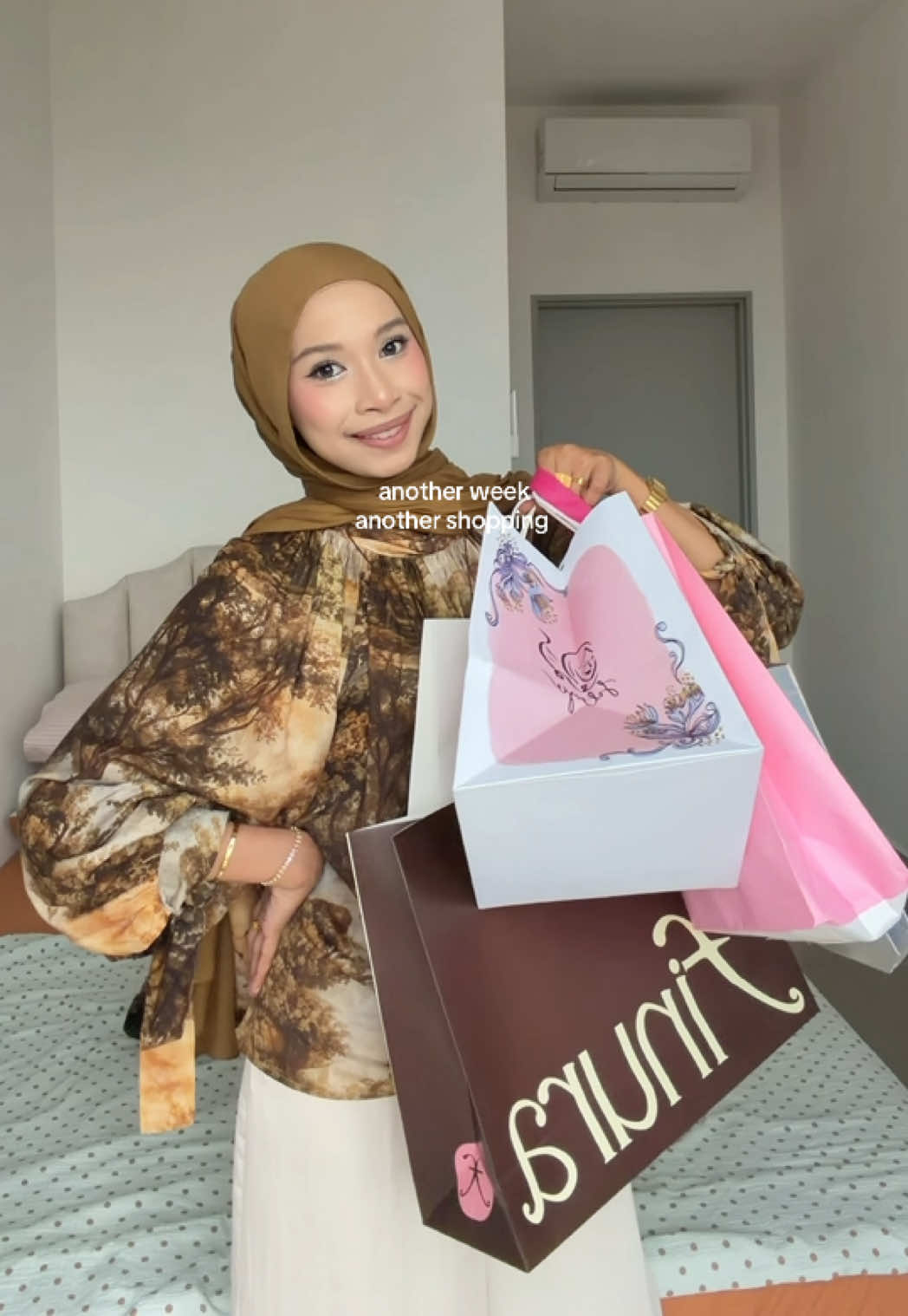 @syaza 𐙚