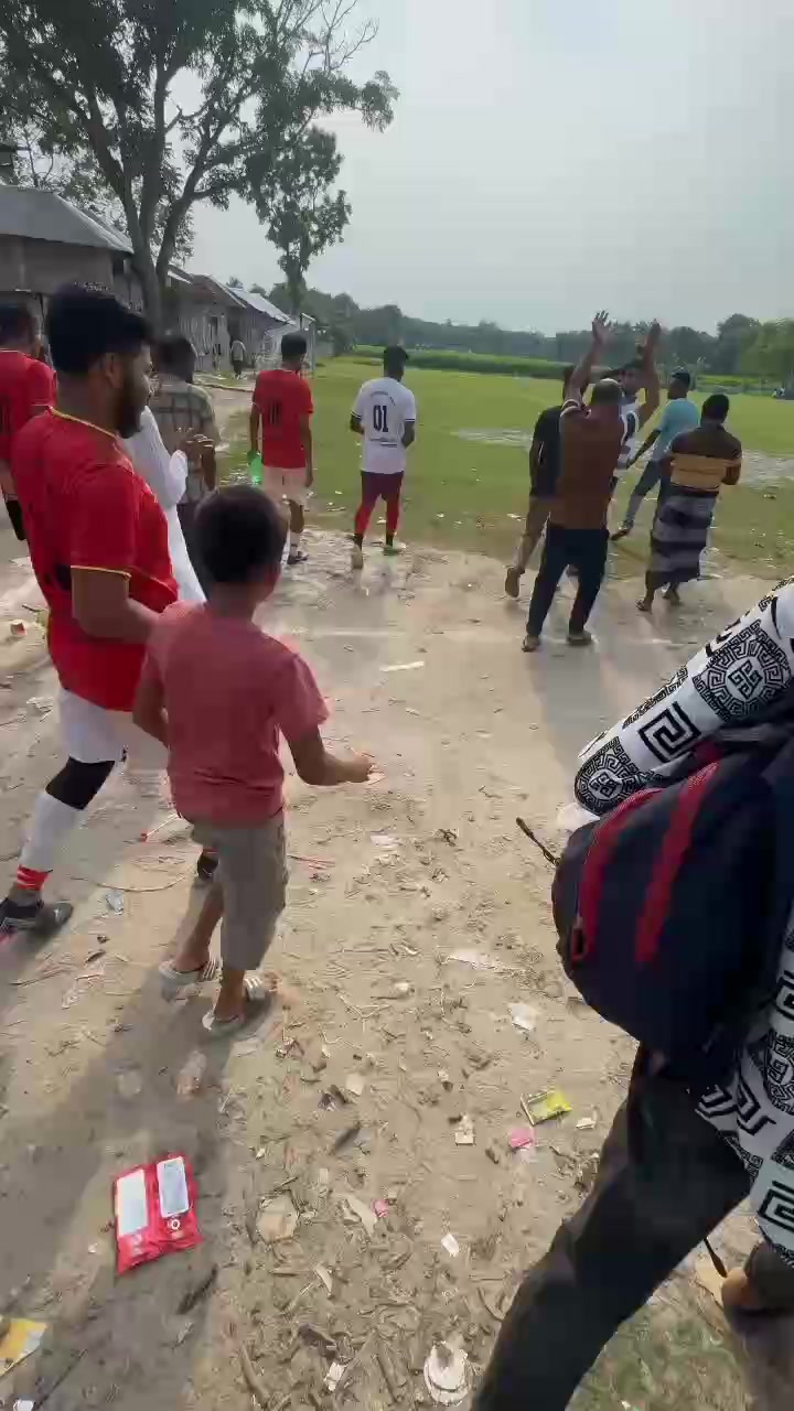 @🔵 Footballer Leo Gazi 10 🇧🇩