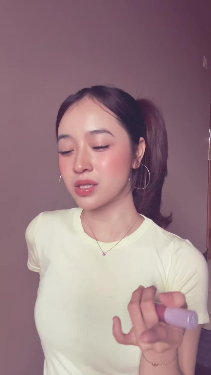 @𝒩