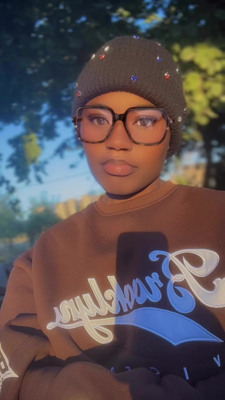 @Lady Vee❤️💫