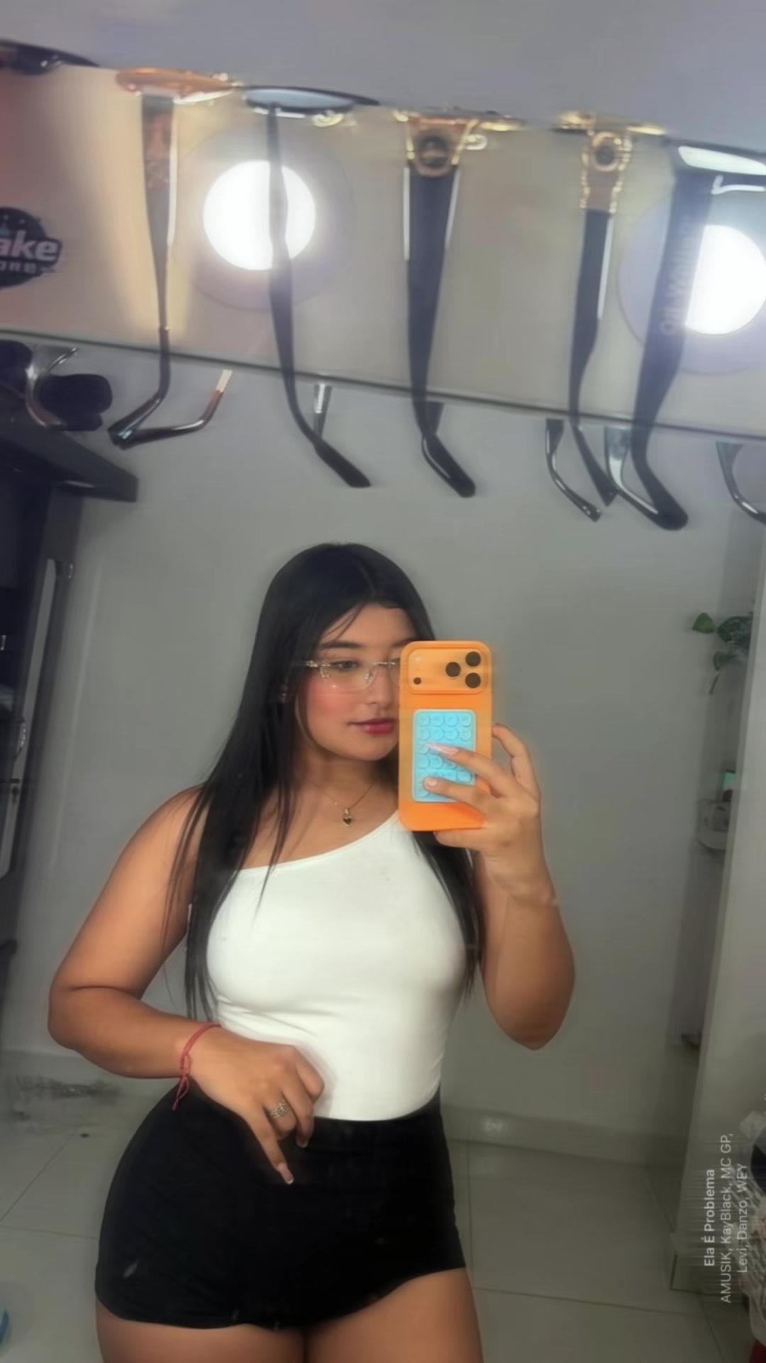 @vanessasaenz008