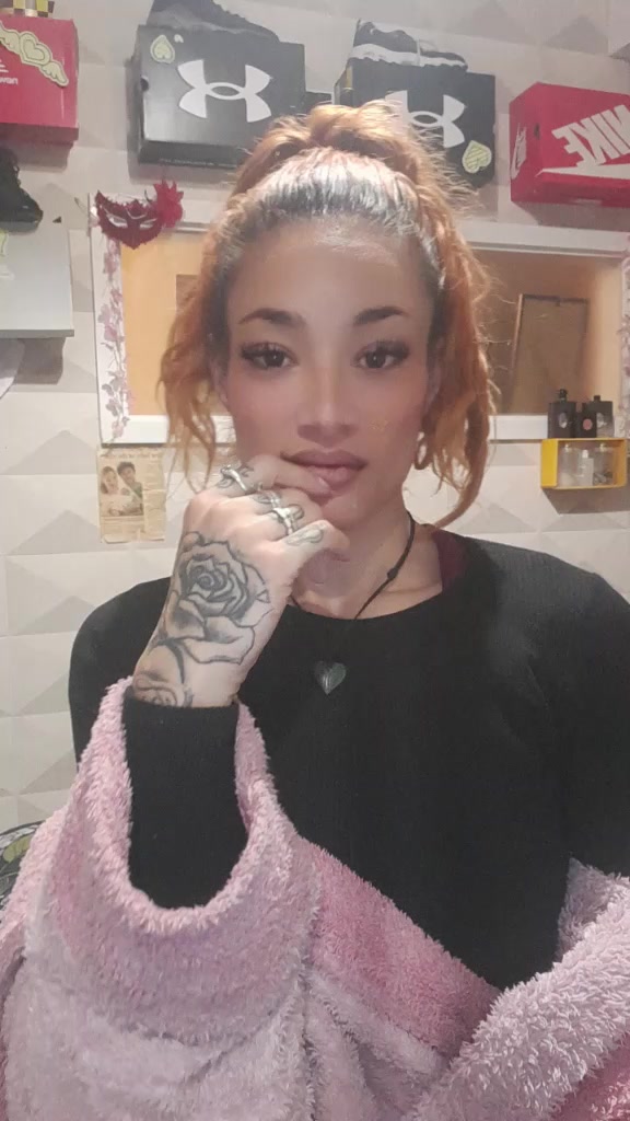 @HiimynamesBee🐝
