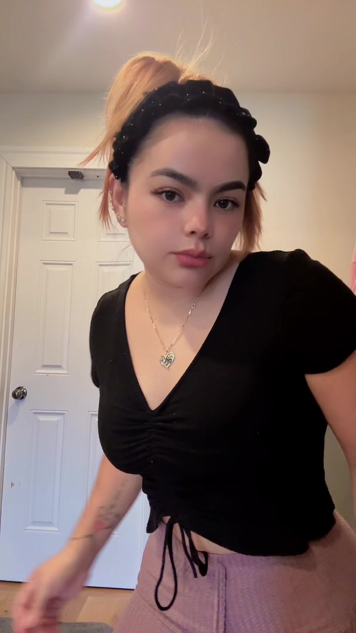 @Bella Leiva