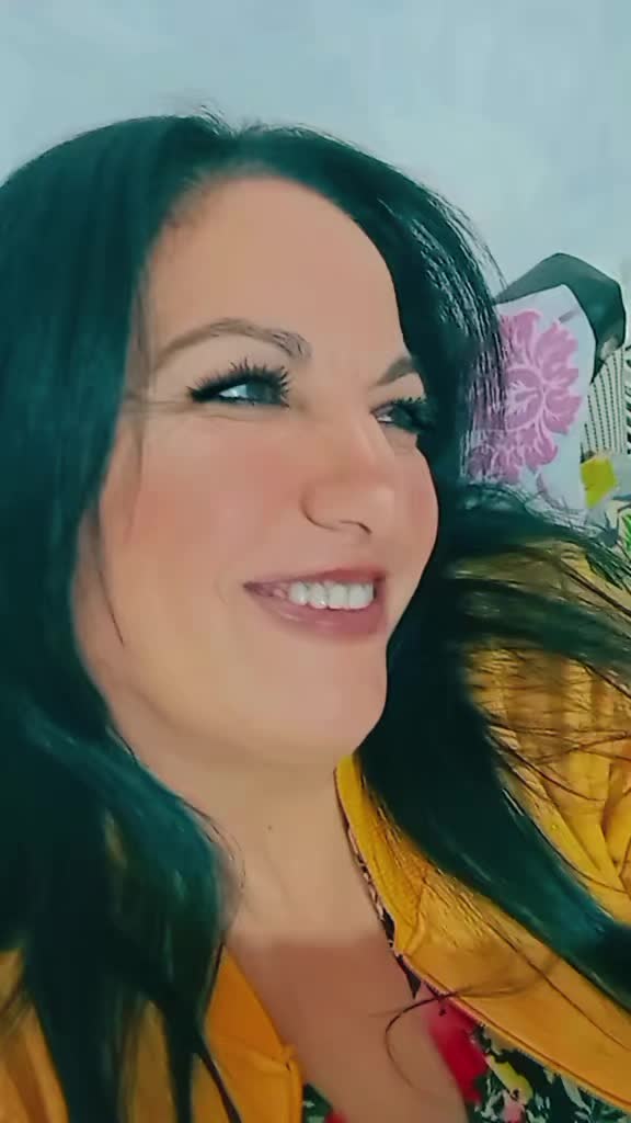 @gülüşü güzel Antakyalı çiğdem