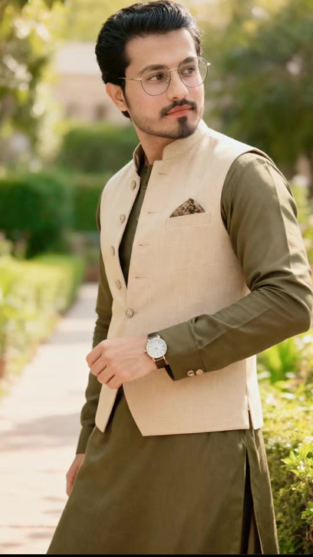 @Ladlah بلوچ💕