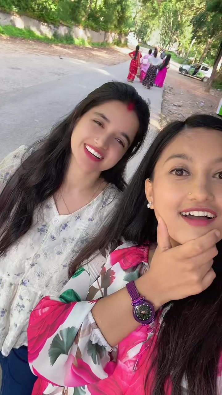 @SaDkshYa👧