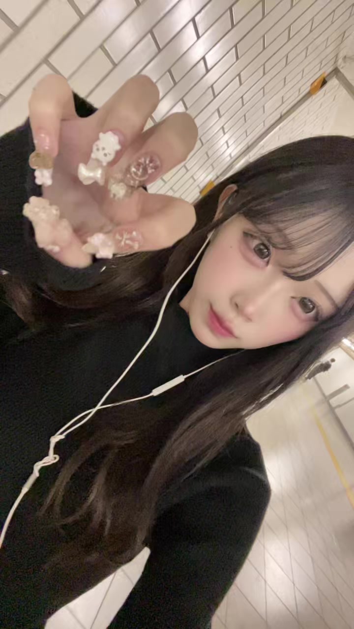 @にゃむ