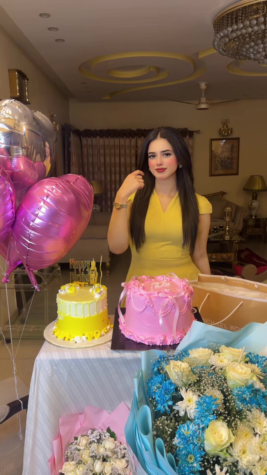 @Alina Amir