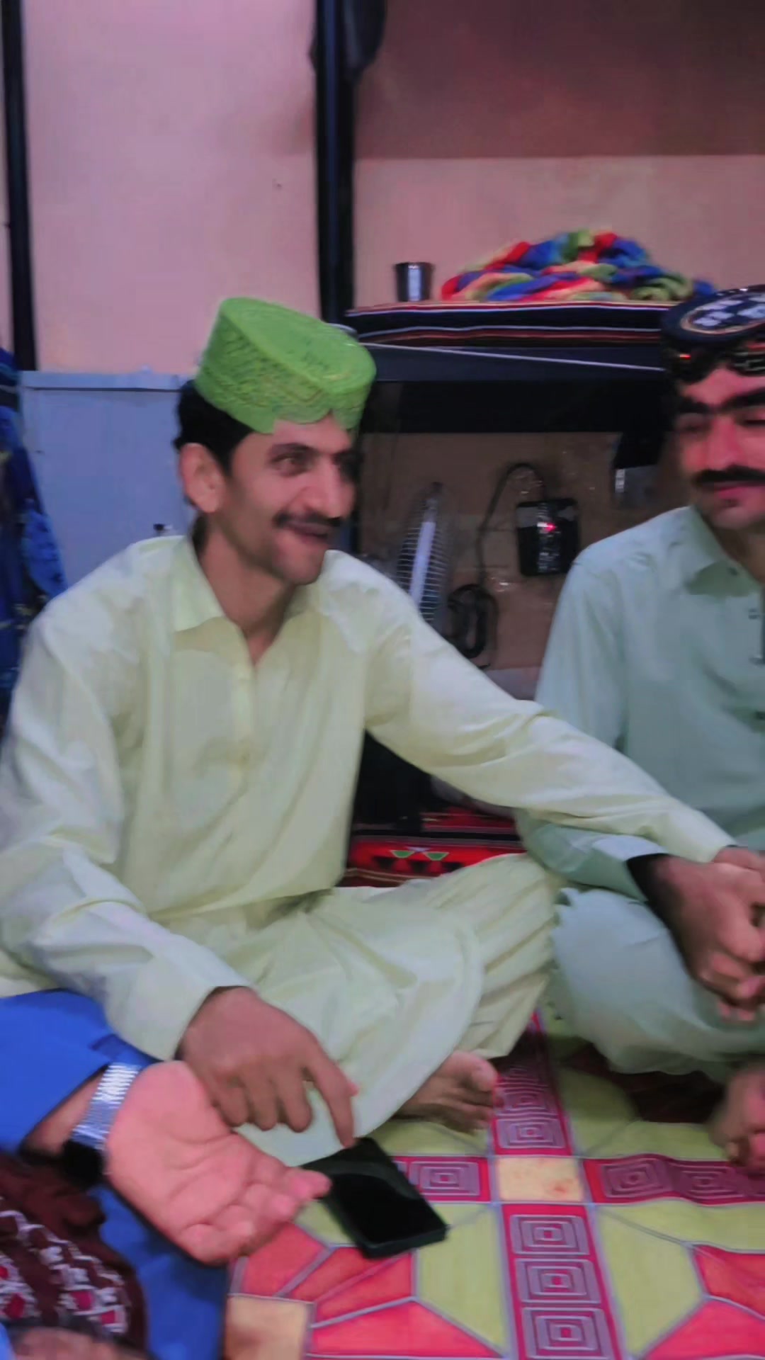 @🇦🇪✈️🇵🇰کنگ بوس سرور جکرانی