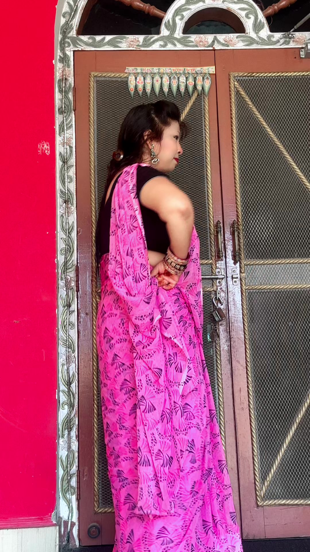 @👑Mishra_Queen👑