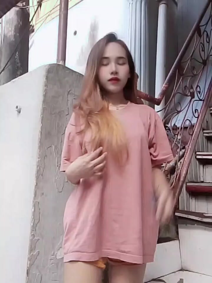 @Claudia Karim